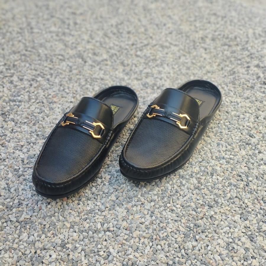 The Vintage Black Slip on - yehloo.com.pk