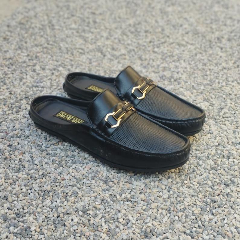 The Vintage Black Slip on - yehloo.com.pk