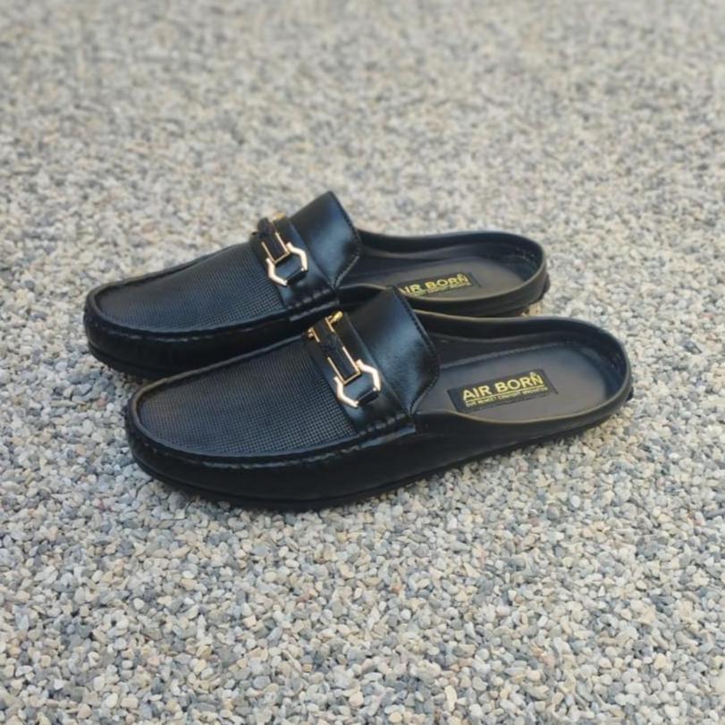 The Vintage Black Slip on - yehloo.com.pk