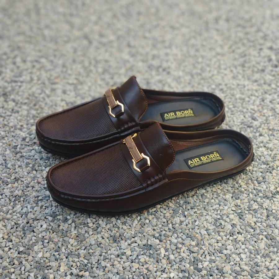 The Vintage Brown Slip on - yehloo.com.pk