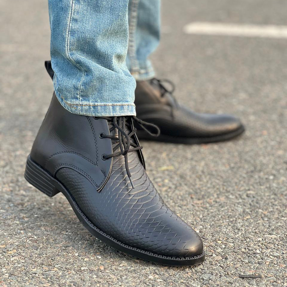 Black Leather Chelsea Lace Textured Boots YL-102 - yehloo.com.pk