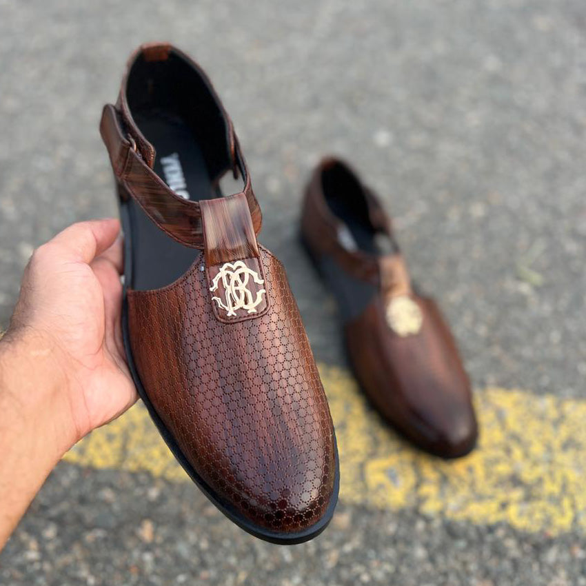 The Classic Brown Shoes - yehloo.com.pk