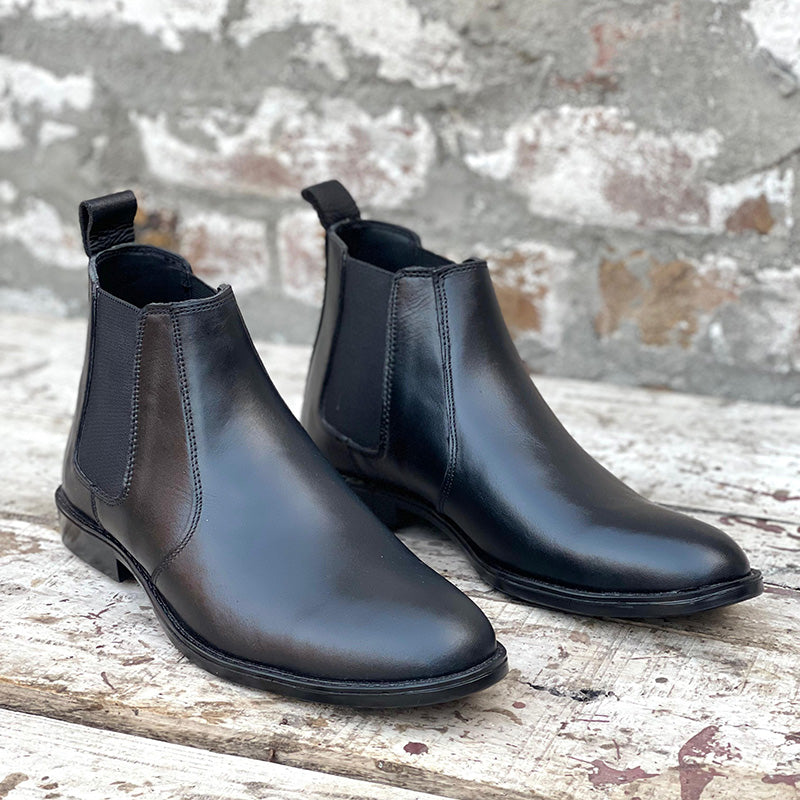 Black Leather Chelsea Boots YL-101 - yehloo.com.pk