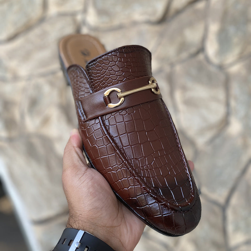 Hand Stitched Movik Brown Textured Mules - yehloo.com.pk