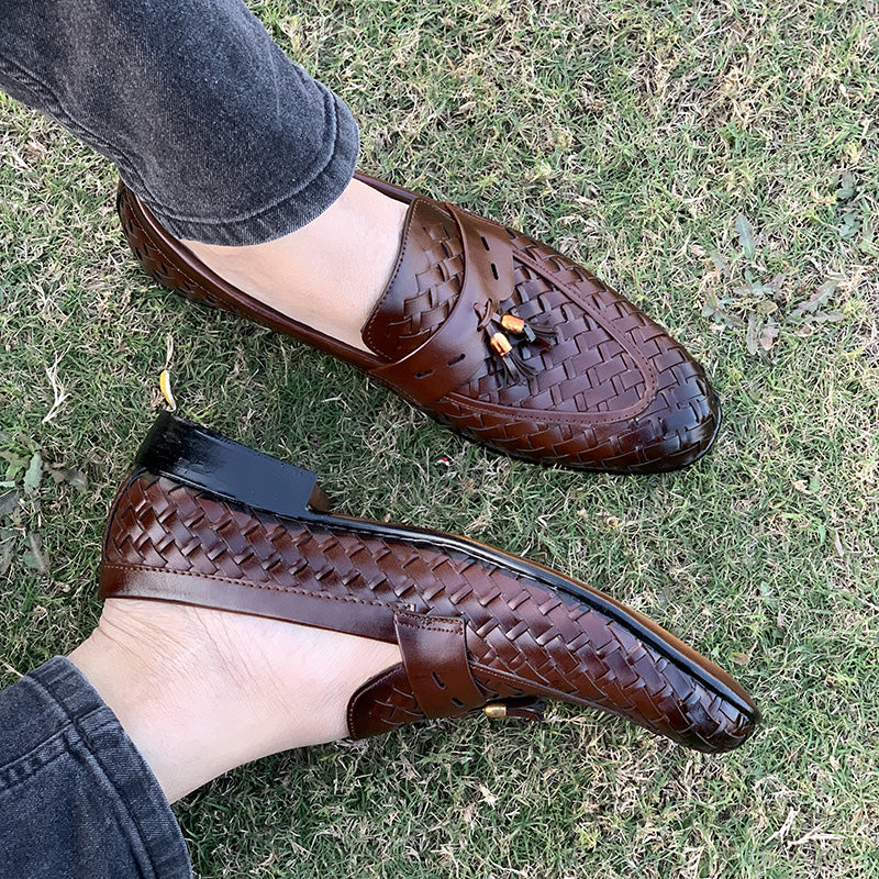 Handmade Brown Woven Textured Shoes - yehloo.com.pk