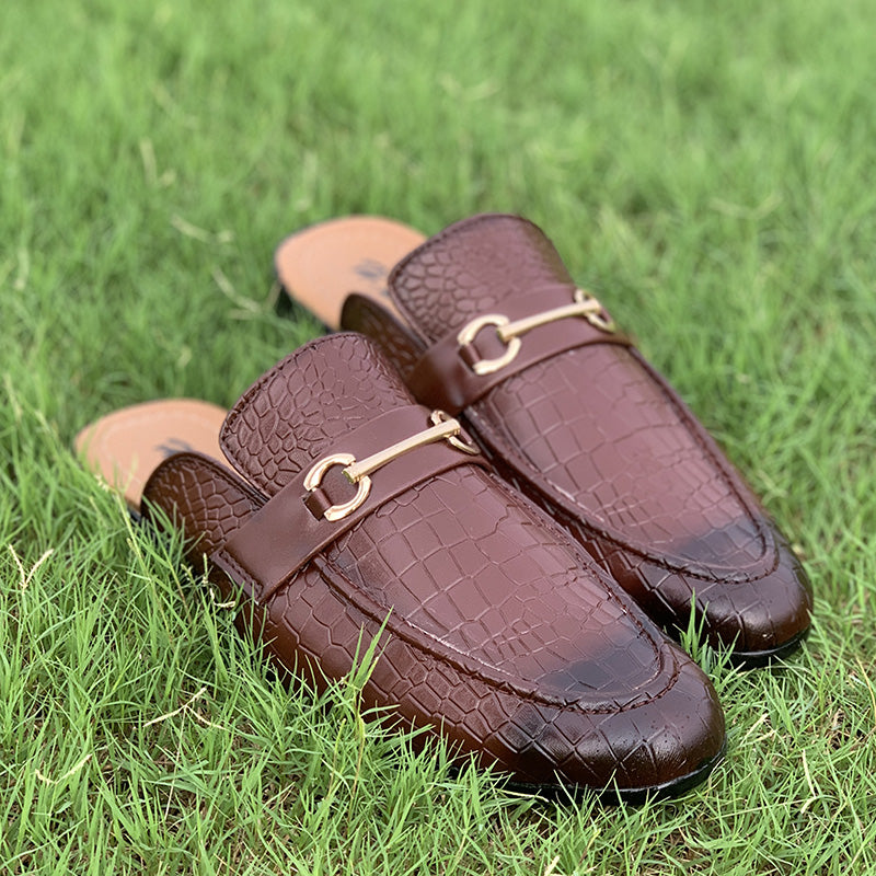 Hand Stitched Movik Brown Textured Mules - yehloo.com.pk