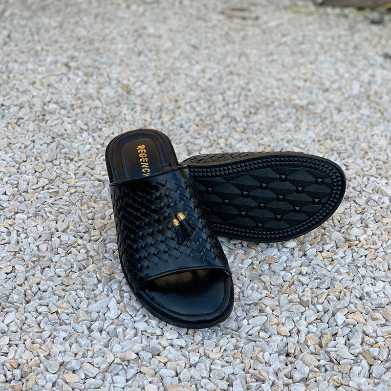 The Woven Black Chappal - yehloo.com.pk